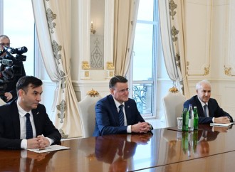 Prezident İlham Əliyev “MAN Truck&Bus” şirkətinin baş direktorunu qəbul edib