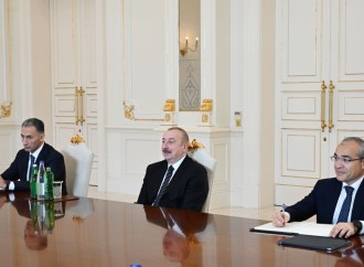 Prezident İlham Əliyev “MAN Truck&Bus” şirkətinin baş direktorunu qəbul edib