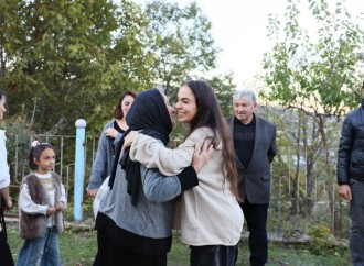 Heydər Əliyev Fondunun vitse-prezidenti Leyla Əliyeva çoban Xanışın ailəsi ilə görüşüb