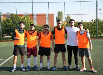 İstanbulda azərbaycanlı tələbələr arasında futbol turniri başlayıb