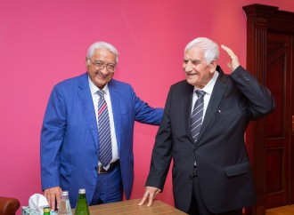 Milli Aviasiya Akademiyasının rektoru, akademik Arif Paşayevin sədrliyi ilə Elmi şuranın iclası keçirilib
