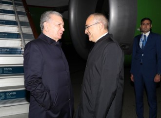 Özbəkistan Prezidenti iqlim sammitində iştirak etmək üçün Azərbaycana gəlib (FOTO)