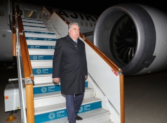 Tacikistan Prezidenti Azərbaycana səfərə gəlib (FOTO)