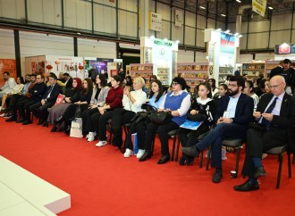 Bişkekdə Türk Mədəniyyəti və İrsi Fondunun nəşr etdiyi "Zamandan zamana" kitabının təqdimat mərasimi keçirilib