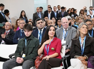 Heydər Əliyev Fondunun vitse-prezidenti Leyla Əliyeva Xəzər dənizinin mühafizəsinə dair dəyirmi masa müzakirələrində iştirak edib