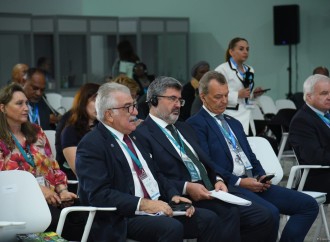 Parlament Görüşü çərçivəsində “Dəyişən iqlim şəraitində sağlamlığın və ərzaq təhlükəsizliyinin qorunması tədbirləri” mövzusunda sessiya keçirilib