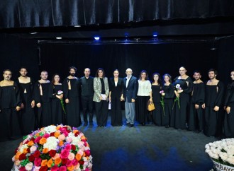Heydər Əliyev Fondunun vitse-prezidenti Leyla Əliyeva, İordaniya şahzadəsi və ICCROM-un baş direktoru "Manqurt" tamaşasını izləyiblər