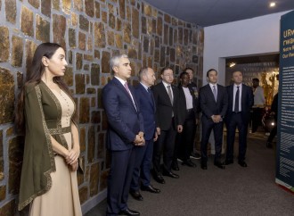 Heydər Əliyev Fondunun vitse-prezidenti Leyla Əliyeva Kiqali Soyqırımı Memorialını ziyarət edib