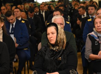 Təyyarə qəzasında həlak olan ekipaj üzvlərinin vida mərasimi keçirilir
