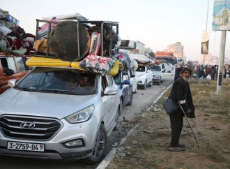 Fələstinli məcburi köçkünlər Qəzzanın şimalına qayıdırlar