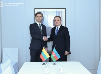 Ceyhun Bayramov litvalı həmkarı ilə beynəlxalq təhlükəsizliyi müzakirə edib