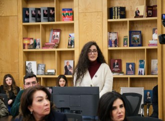 Gənclərlə “Reza Deqatinin gözündə Xocalı Soyqırımı” adlı görüş keçirilib
