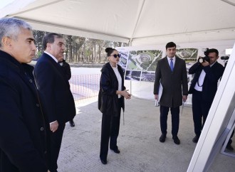 Birinci vitse-prezident Mehriban Əliyeva Gəncə Memorial Kompleksinin layihəsi ilə tanış olub