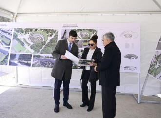 Birinci vitse-prezident Mehriban Əliyeva Gəncə Memorial Kompleksinin layihəsi ilə tanış olub