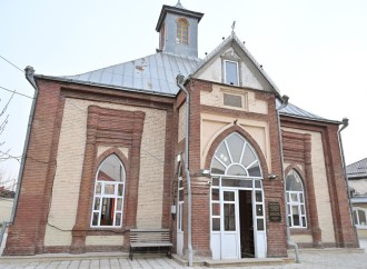 Heydər Əliyev Fondunun vitse-prezidenti Leyla Əliyeva Qubada “Səkinə xanım” məscidini ziyarət edib