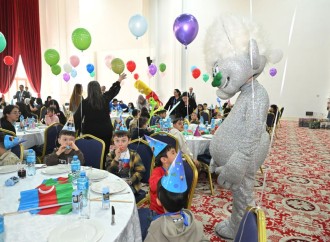 Heydər Əliyev Fondunun vitse-prezidenti Leyla Əliyeva Qubada şəhid övladları ilə birgə Novruz şənliyində iştirak edib