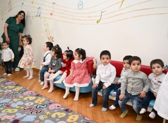 Birinci vitse-prezident Mehriban Əliyeva və Heydər Əliyev Fondunun vitse-prezidenti Leyla Əliyeva Bakıdakı 1 saylı körpələr evində və 1 saylı uşaq evi sosial xidmət müəssisəsində olublar