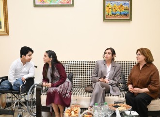 Birinci vitse-prezident Mehriban Əliyeva və Heydər Əliyev Fondunun vitse-prezidenti Leyla Əliyeva Bakıdakı 1 saylı körpələr evində və 1 saylı uşaq evi sosial xidmət müəssisəsində olublar