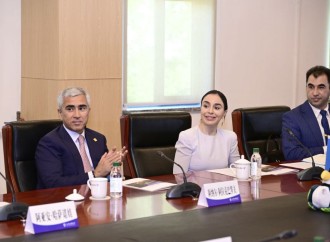 Heydər Əliyev Fondunun vitse-prezidenti Leyla Əliyeva Pekin Xarici Dillər Universitetində tələbələrlə görüşüb
