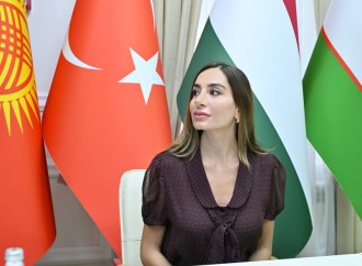 Heydər Əliyev Fondunun vitse-prezidenti Leyla Əliyeva və Bakı Media Mərkəzinin rəhbəri Arzu Əliyeva Türk Mədəniyyəti və İrsi Fondunu ziyarət ediblər