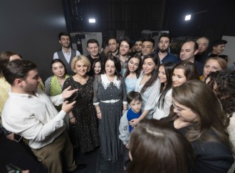 Heydər Əliyev Fondunun vitse-prezidenti Leyla Əliyeva və Arzu Əliyeva “Yalnız mədəniyyət” musiqili-bədii gecədə iştirak ediblər