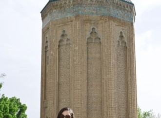 Heydər Əliyev Fondunun vitse-prezidenti Leyla Əliyeva və Bakı Media Mərkəzinin rəhbəri Arzu Əliyeva Naxçıvana səfər ediblər