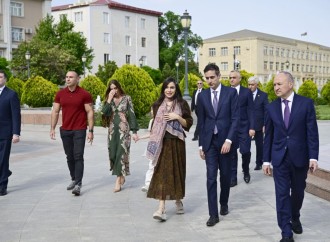 Heydər Əliyev Fondunun vitse-prezidenti Leyla Əliyeva və Bakı Media Mərkəzinin rəhbəri Arzu Əliyeva Naxçıvana səfər ediblər