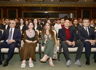 Heydər Əliyev Fondunun vitse-prezidenti Leyla Əliyeva və Bakı Media Mərkəzinin rəhbəri Arzu Əliyeva Naxçıvana səfər ediblər