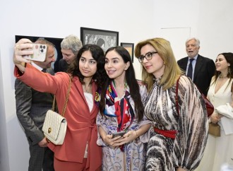 Heydər Əliyev Fondunun vitse-prezidenti Leyla Əliyeva və Arzu Əliyeva Romada MAMA “Ana təbiət” sərgisinin təqdimatında iştirak ediblər