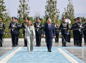 Meloni Özbəkistana rəsmi səfər edib