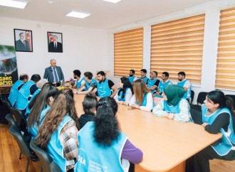 Heydər Əliyev Fondunun vitse-prezidenti Leyla Əliyevanın təşəbbüsü ilə Xızı rayonunda keçirilən “Gənc arıçı” layihəsinin təlim mərhələsi yekunlaşıb