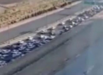 Tehranda nəqliyyat iflic vəziyyətdə: İran vətəndaşları Tehranı tərk edir