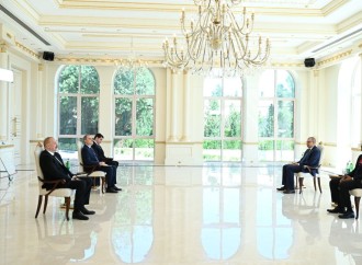 Prezident İlham Əliyev Sudanın ölkəmizdə yeni təyin olunmuş səfirinin etimadnaməsini qəbul edib