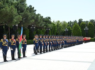 Bakıda Özbəkistan Prezidenti Şavkat Mirziyoyevin rəsmi qarşılanma mərasimi keçirilib