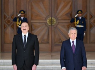 Bakıda Özbəkistan Prezidenti Şavkat Mirziyoyevin rəsmi qarşılanma mərasimi keçirilib