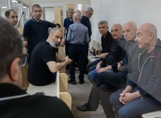 Ermənistan silahlı qüvvələrinin Azərbaycan ərazilərini işğal etməsi nəticəsində zərər çəkmiş şəxslər məhkəmədə ifadə veriblər