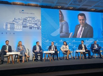 Elnur Məmmədov Xorvatiyanın Dubrovnik şəhərində “Dubrovnik Forumu – dəyişikliyə yön vermək” adlı beynəlxalq tədbirdə iştirak edib
