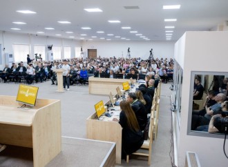 Ermənistan silahlı qüvvələrinin qalıqları və qeyri-qanuni erməni silahlı dəstələrinin törətdiyi təxribatlar nəticəsində zərər çəkmiş şəxslər məhkəmədə ifadə veriblər