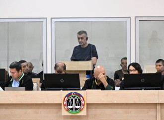 Ermənistan silahlı qüvvələrinin qalıqları və qeyri-qanuni erməni silahlı dəstələrinin törətdiyi təxribatlar nəticəsində zərər çəkmiş şəxslər məhkəmədə ifadə veriblər