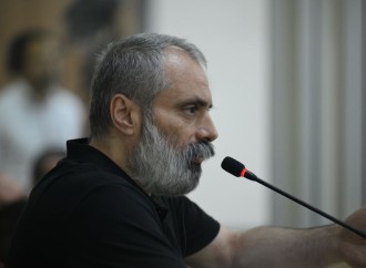 Ermənistan silahlı qüvvələrinin hücumları nəticəsində yaralanmış, mülklərini itirmiş, əsirlikdə və girovluqda olmuş zərərçəkmiş şəxslər məhkəmədə ifadə veriblər