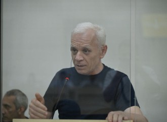 Ermənistan silahlı qüvvələrinin hücumları nəticəsində yaralanmış, mülklərini itirmiş, əsirlikdə və girovluqda olmuş zərərçəkmiş şəxslər məhkəmədə ifadə veriblər