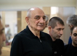 Ermənistan silahlı qüvvələrinin Xankəndiyə, Laçına, Kəlbəcərə, Ağdərəyə, Cəbrayıla, Füzuliyə hücumları nəticəsində məcburi köçkün düşmüş, yaralanmış, doğmaları öldürülmüş şəxslər məhkəmədə ifadə veriblər