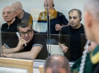 Ermənistan silahlı qüvvələrinin Xankəndiyə, Laçına, Kəlbəcərə, Ağdərəyə, Cəbrayıla, Füzuliyə hücumları nəticəsində məcburi köçkün düşmüş, yaralanmış, doğmaları öldürülmüş şəxslər məhkəmədə ifadə veriblər