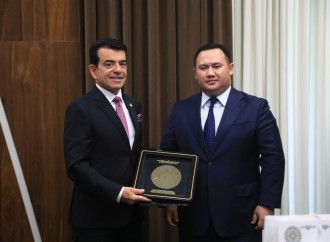 Türk mədəniyyəti və irsi fondunun təşəbbüsü ilə ICESCO-nun baş direktoru Türkistan vilayəti akim müavini və Türkistan şəhəri akimi ilə bir araya gəlib