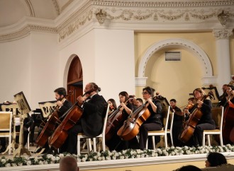 Türk Mədəniyyəti və İrsi Fondunun prezidenti Aktotı Raimkulova “Üzeyir Hacıbəyli və Türk dünyasının musiqisi” adlı konsert proqramında iştirak edib
