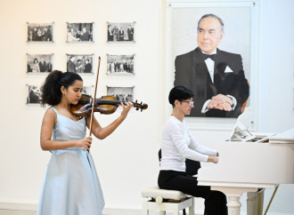 Heydər Əliyev Fondunun vitse-prezidenti Leyla Əliyeva Bülbül adına Orta İxtisas Musiqi Məktəbində olub