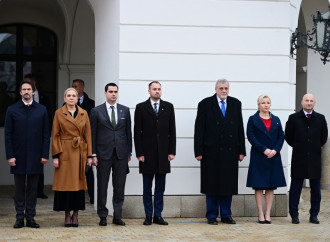 Prezident İlham Əliyevin Bratislavada rəsmi qarşılanma mərasimi olub