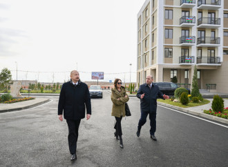 Prezident İlham Əliyev və Birinci xanım Mehriban Əliyeva Ağdamda 2-ci yaşayış kompleksinin açılışında iştirak edib və sakinlərlə görüşüblər