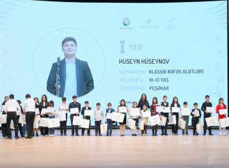 Leyla Əliyeva və Alena Əliyeva Uşaq İncəsənət Festivalının yekun mükafatlandırma mərasimində iştirak ediblər