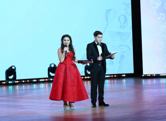 Leyla Əliyeva və Alena Əliyeva Uşaq İncəsənət Festivalının yekun mükafatlandırma mərasimində iştirak ediblər